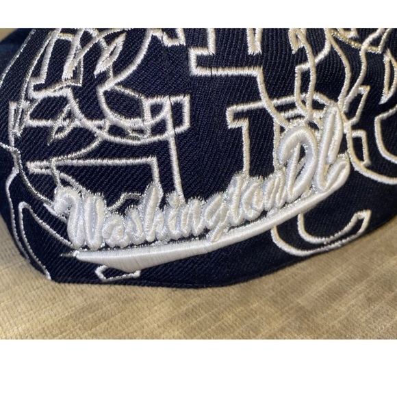 Washington DC City Hunter Ultimate Hat Black White Silver Embroidered Ball Cap - Picture 3 of 3